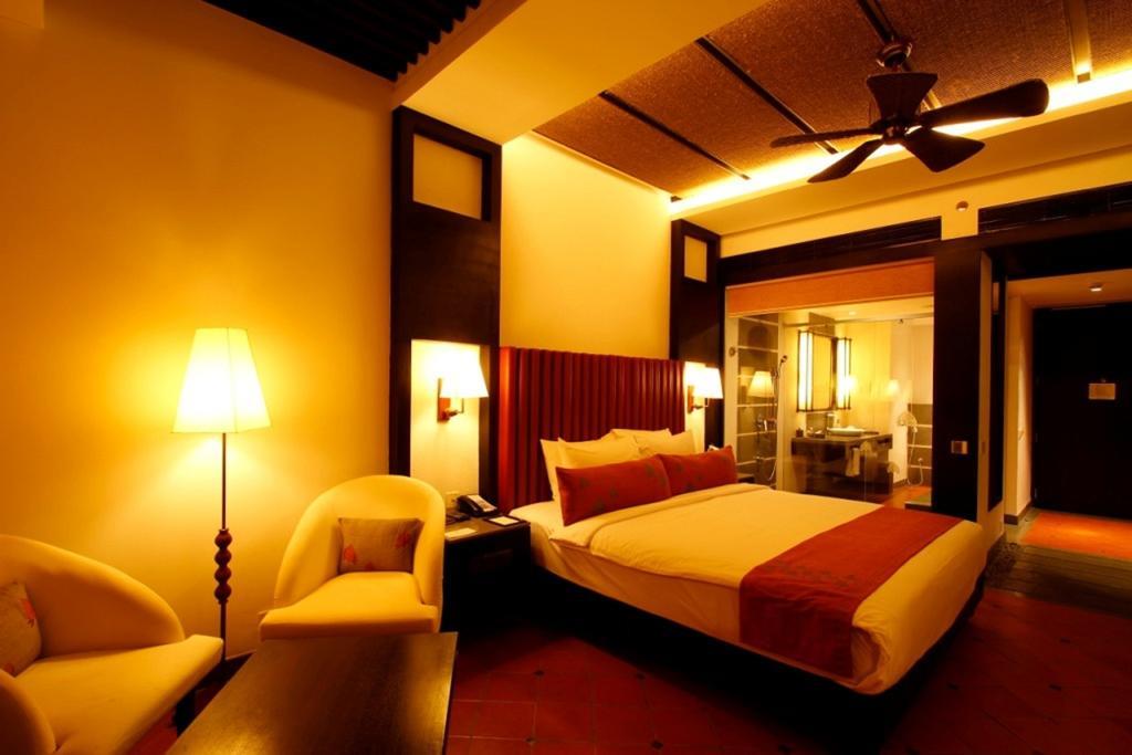 Vasundhara Sarovar Premiere Alappuzha Exterior foto
